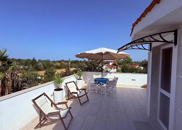 3 Platania Casa de Férias *